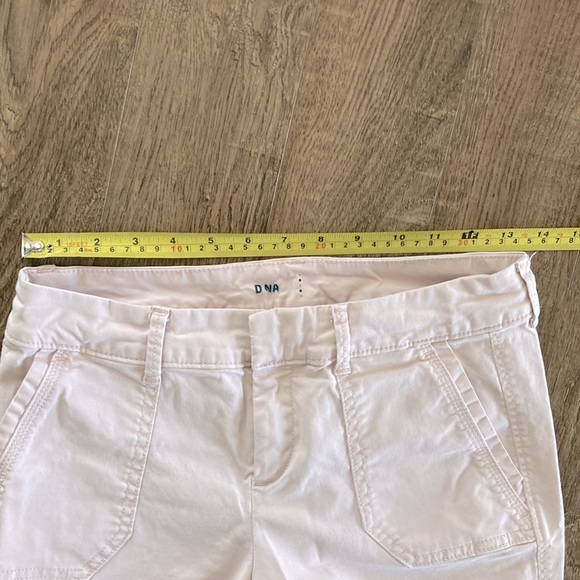 Old Navy pixie pants - Picture 5 of 5